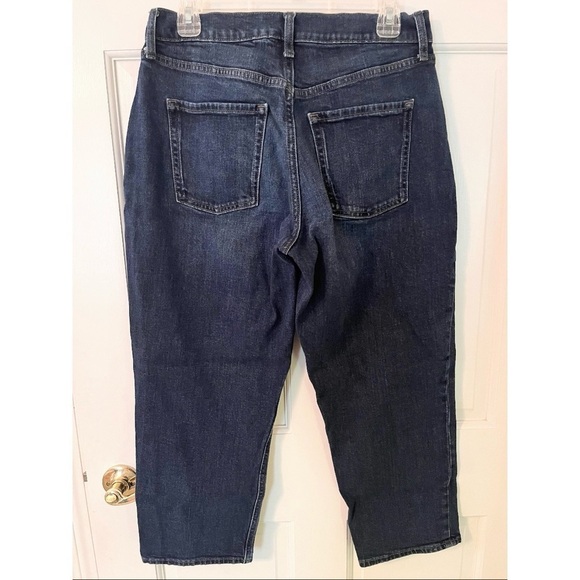 OLD NAVY High-Rise Curvy Straight Secret-Slim Pockets Cropped Mom Jeans PETITE - Picture 2 of 7